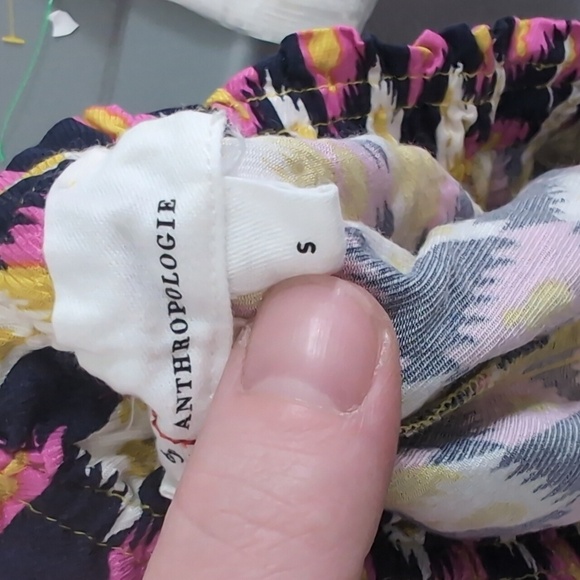 By Anthropologie Easy Traveler Shorts Women's Small Citron Geo Print Viscose - Picture 5 of 6